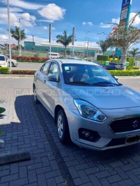 Excelente Suzuki Dzire 2020