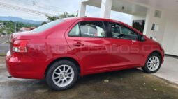 Excelente Toyota Yaris 2007 lleno