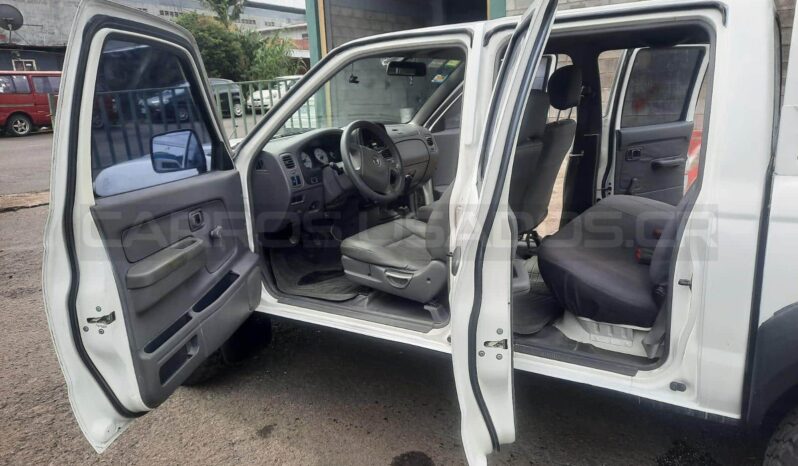 Excelente Nissan Frontier 2011 lleno