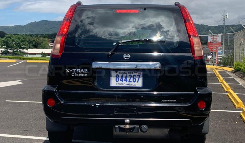 Excelente Nissan X-Trail 2011 lleno