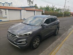 Excelente Hyundai Tucson 2017 lleno