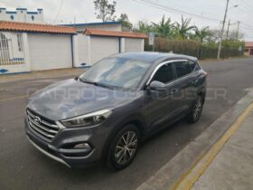 Excelente Hyundai Tucson 2017