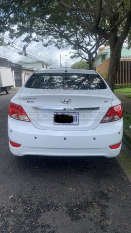 Excelente Hyundai Accent Blue 2016 lleno