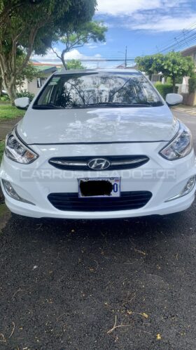 Excelente Hyundai Accent Blue 2016