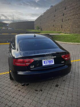 Excelente Audi A5 SLINE 2011