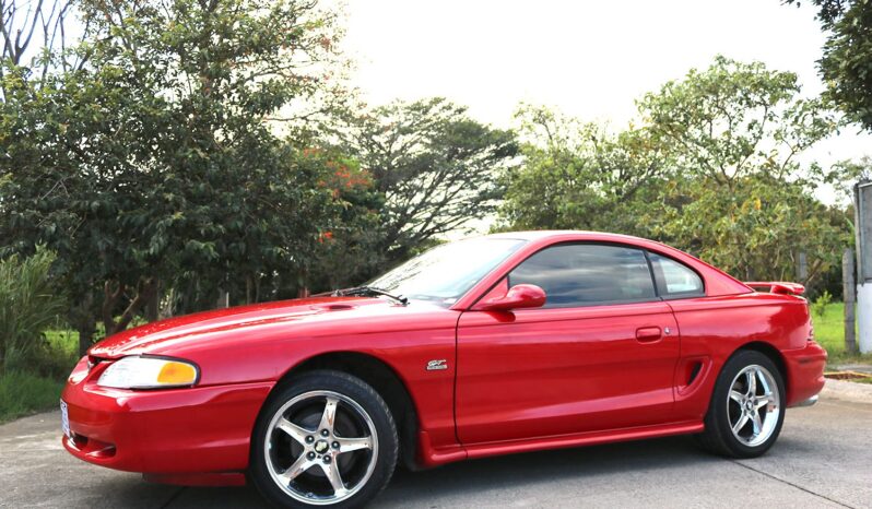 Excelente Ford Mustang GT 1995 lleno