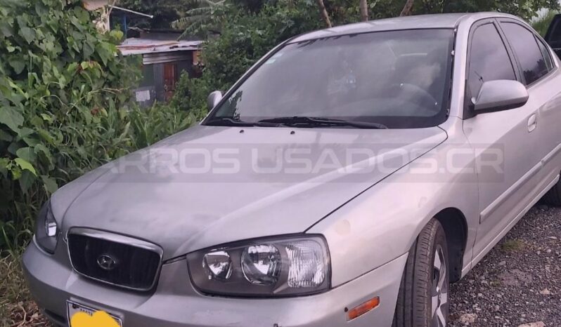 Excelente Hyundai Elantra 2003 lleno