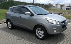 Excelente Hyundai Tucson 2011