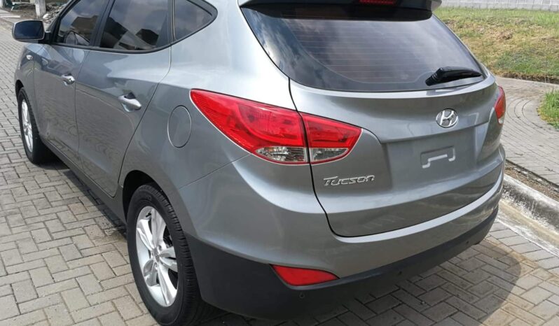 Excelente Hyundai Tucson 2011 lleno