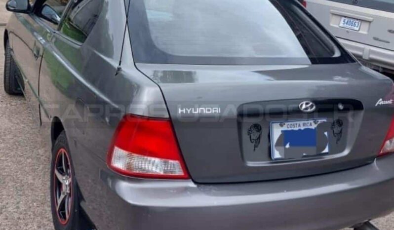 Excelente Hyundai Accent 2002 lleno