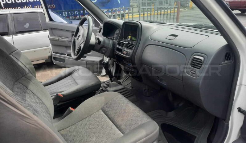 Excelente Nissan Frontier 2011 lleno