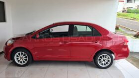 Excelente Toyota Yaris 2007