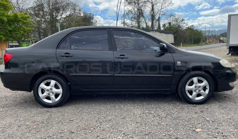 Excelente Toyota Corolla 2006 lleno