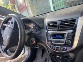 Excelente Hyundai Accent automático 2016