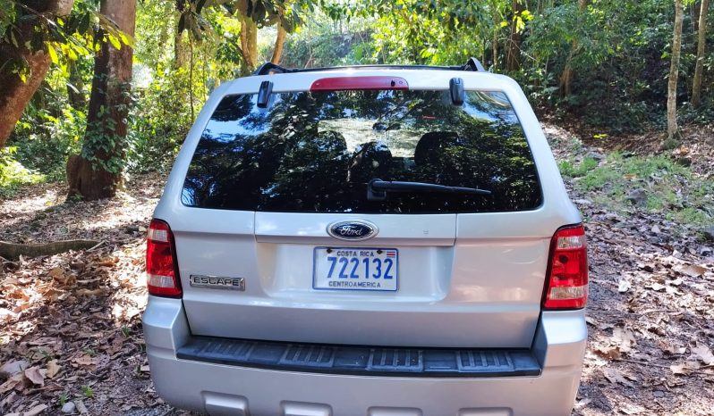 Excelente 2008 Ford Escape lleno