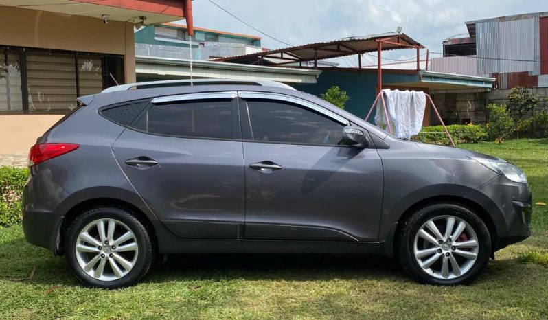 Excelente 2011 Hyundai Tucson lleno