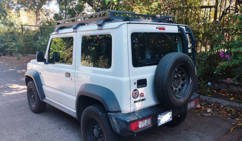 Excelente 2019 Suzuki Jimny lleno