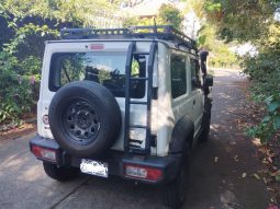 Excelente 2019 Suzuki Jimny lleno