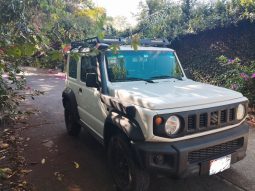 Excelente 2019 Suzuki Jimny lleno