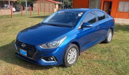 Excelente 2019 Hyundai Accent lleno