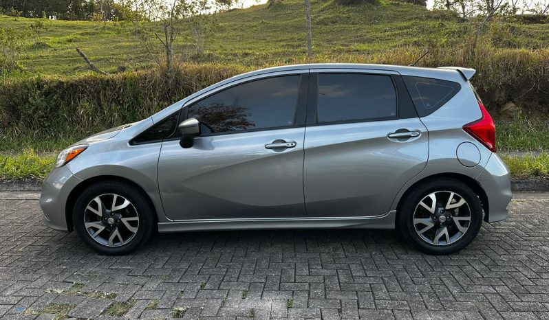 Excelente 2016 Nissan Note lleno