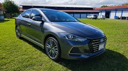 Excelente 2017 Hyundai Elantra lleno