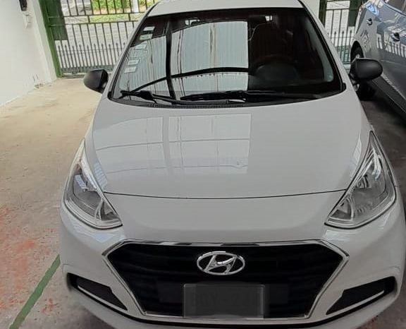 Excelente 2019 Hyundai i10 lleno