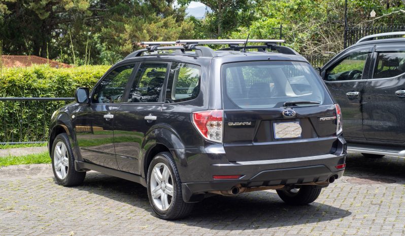 Excelente 2010 Subaru Forester lleno