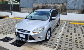 Excelente 2012 Ford Focus (International)