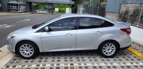 Excelente 2012 Ford Focus (International)