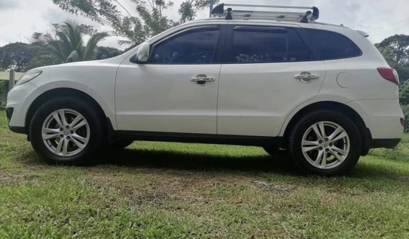 Excelente 2011 Hyundai Santa Fe lleno