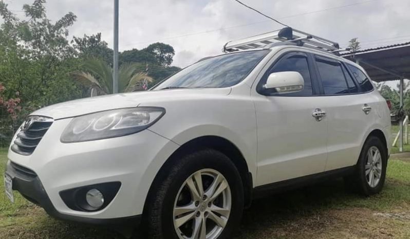 Excelente 2011 Hyundai Santa Fe lleno