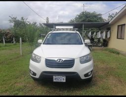 Excelente 2011 Hyundai Santa Fe lleno