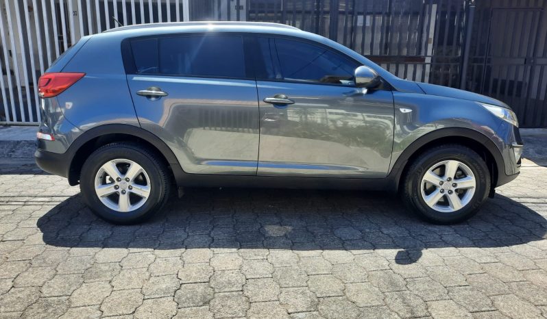 Excelente 2015 Kia Sportage lleno