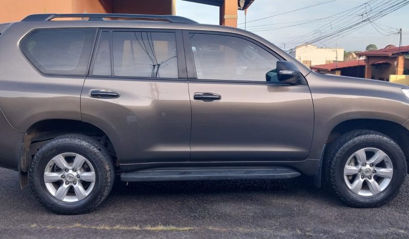 Excelente Toyota Land Cruiser 2017 lleno